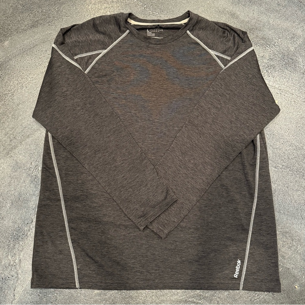 Men’s Reebok long sleeve shirt